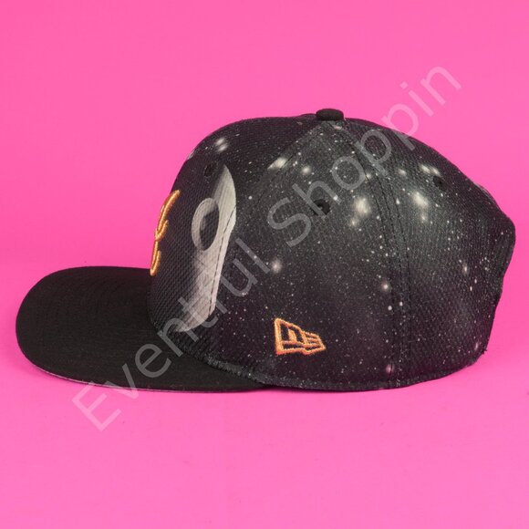 New Era Atlanta Braves Star Wars Death Star 9Fifty Snapback Hat in Black / Gold - Picture 3 of 9
